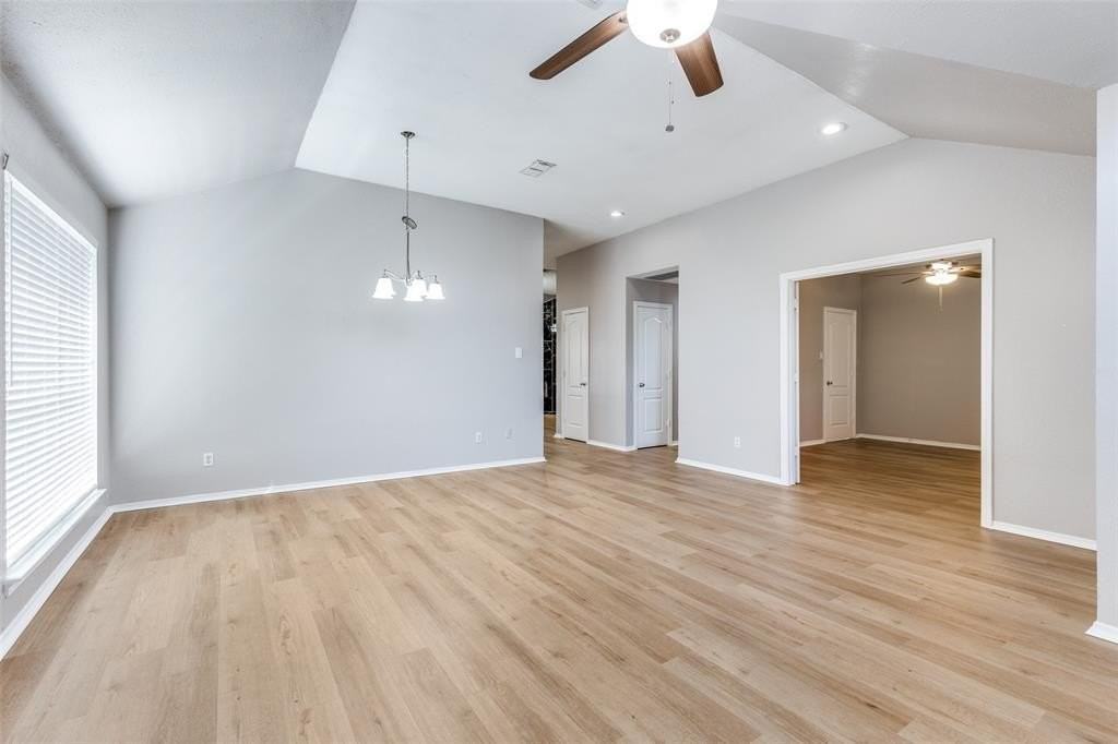 8159 Kathleen Dr - Photo 4 of 25