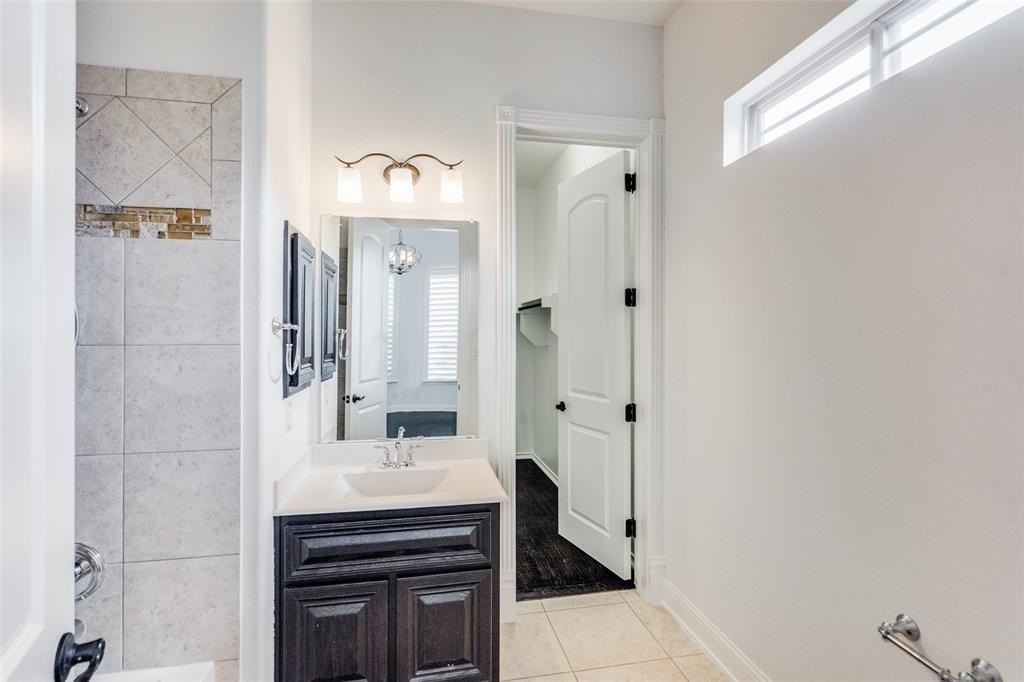 5601 Cognac St - Photo 5 of 35