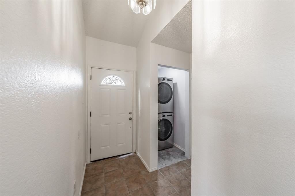 6501 Riverwater Trl - Photo 7 of 37