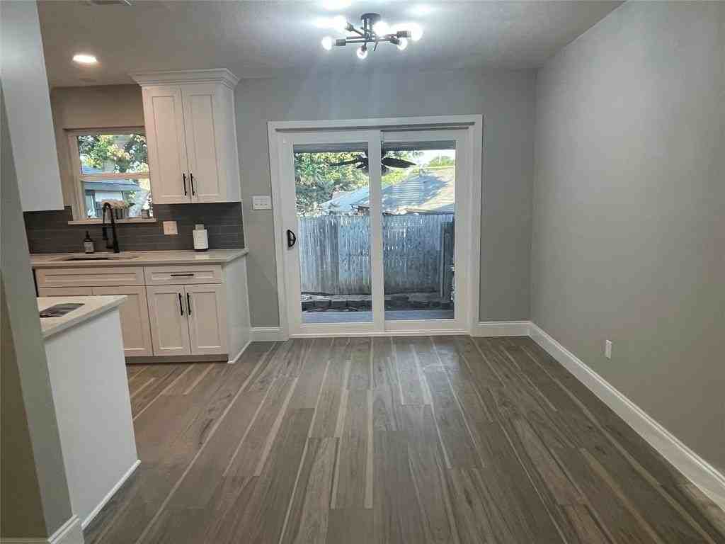 3535 Shady Brook Dr - Photo 6 of 12