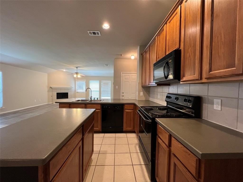 13697 Mill Town Dr - Photo 7 of 19