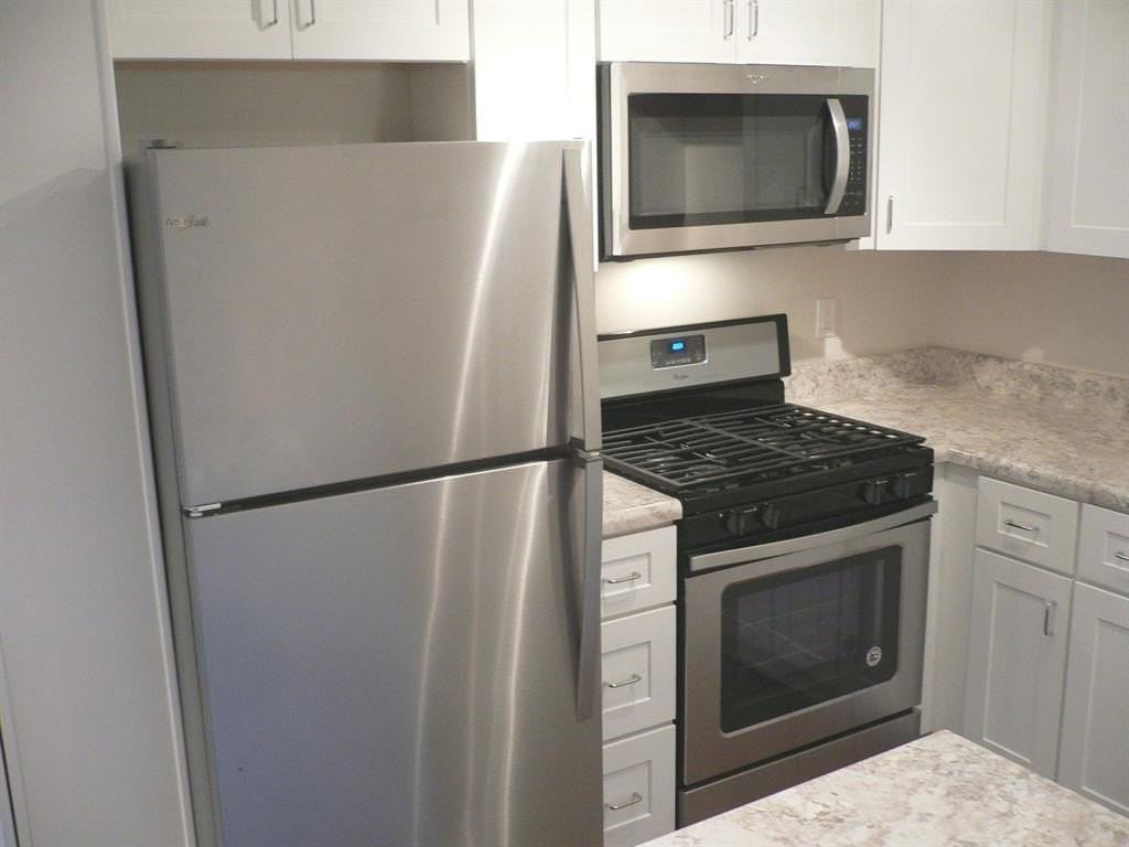 9820 Park Lane Pl - Photo 3 of 22