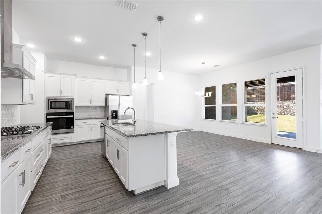 3207 Malcolm Rd - Photo 6 of 40