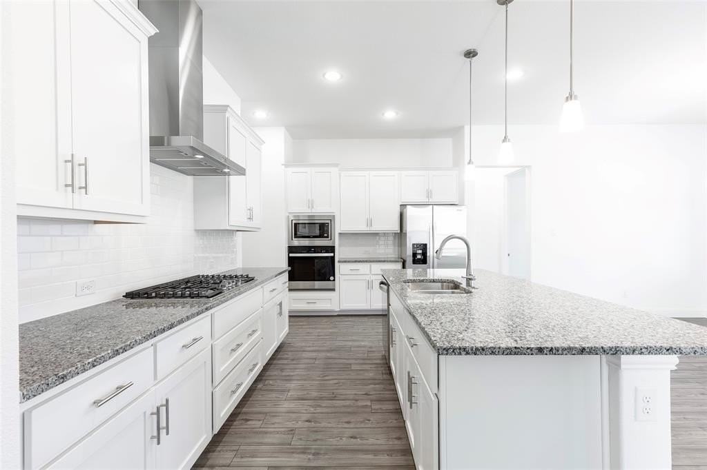 3207 Malcolm Rd - Photo 7 of 40