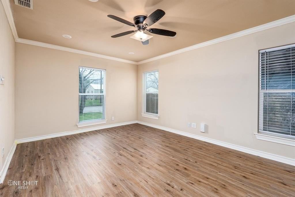 1410 S 32nd St - Photo 3 of 38