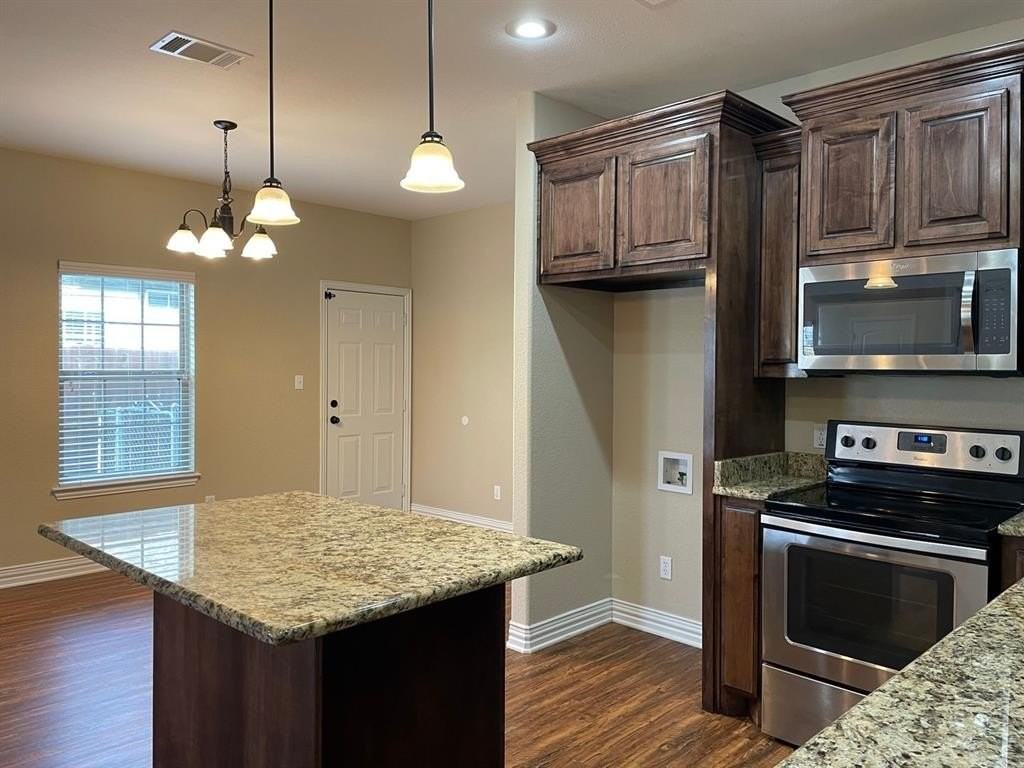 603 Franklin Ave - Photo 3 of 17