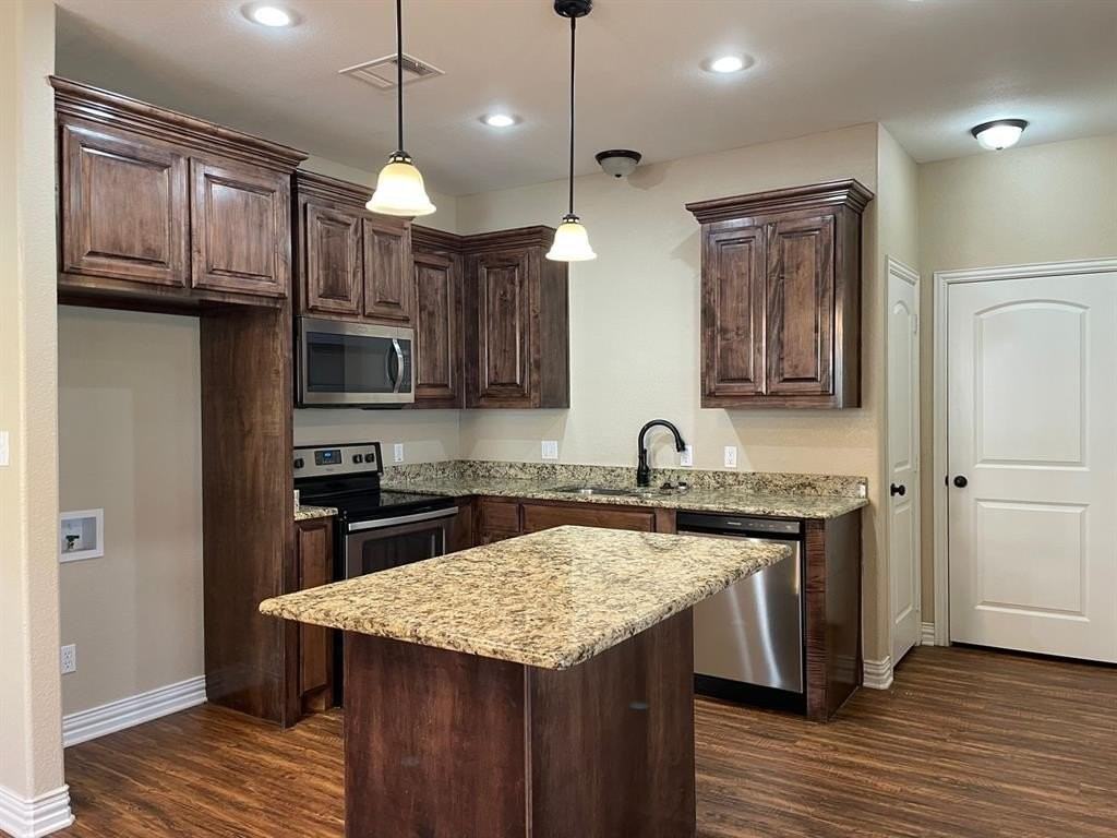 603 Franklin Ave - Photo 5 of 17