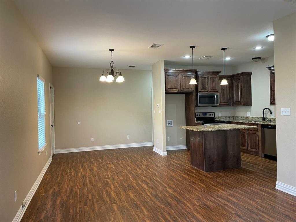 603 Franklin Ave - Photo 7 of 17