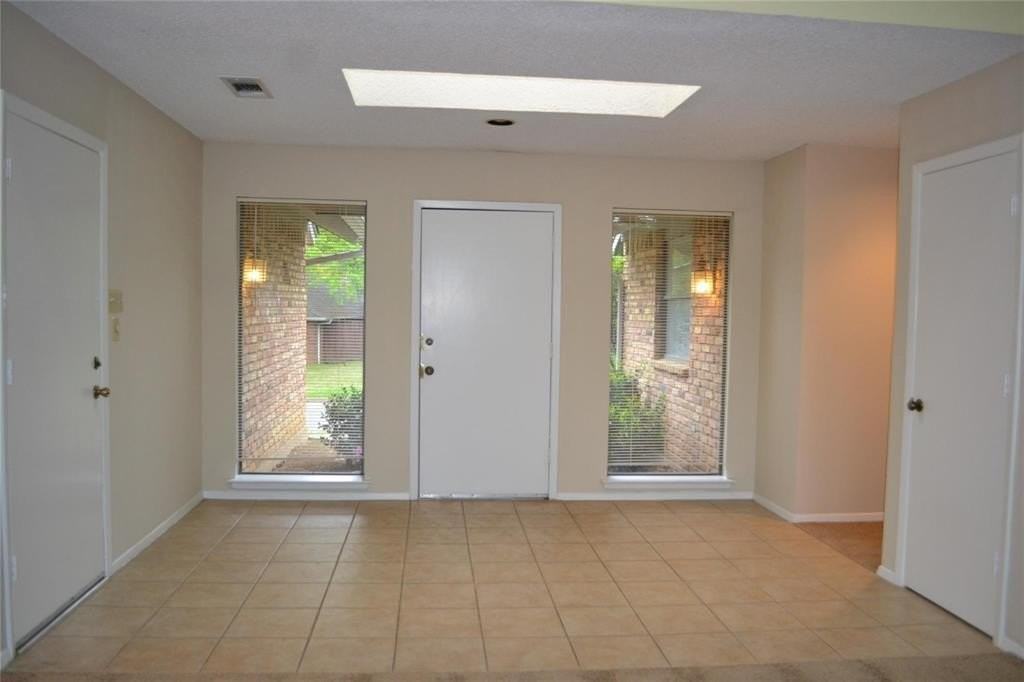 5205 Rustle Leaf Dr - Photo 3 of 17