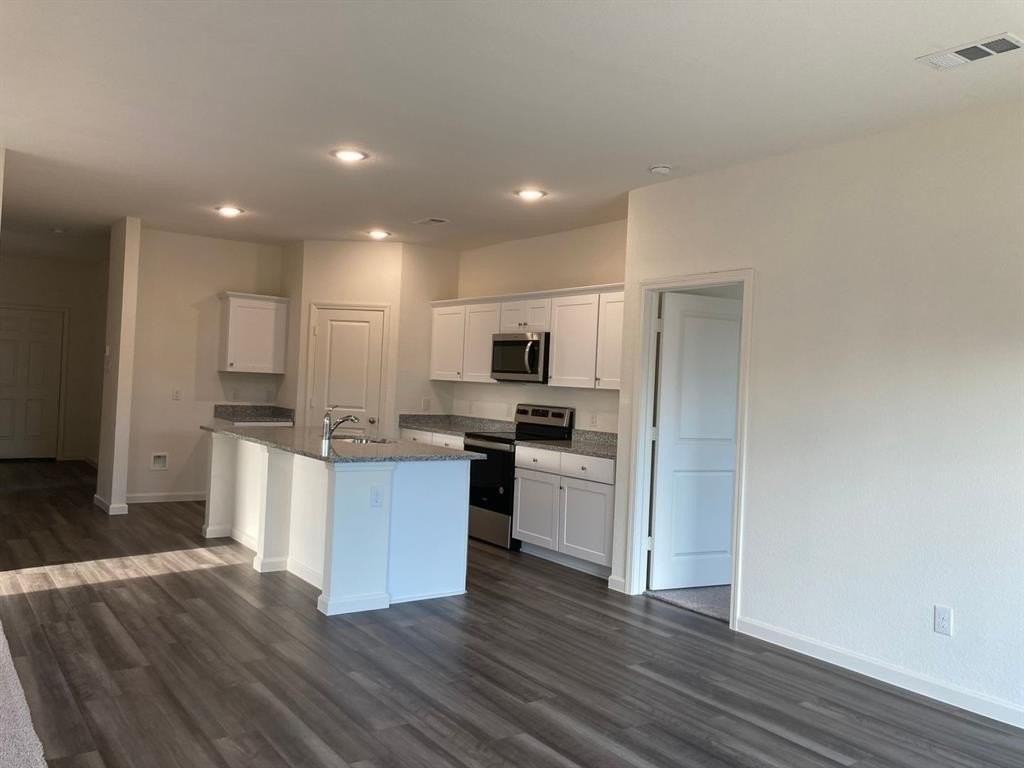 2640 Salado Creek Ln - Photo 4 of 18