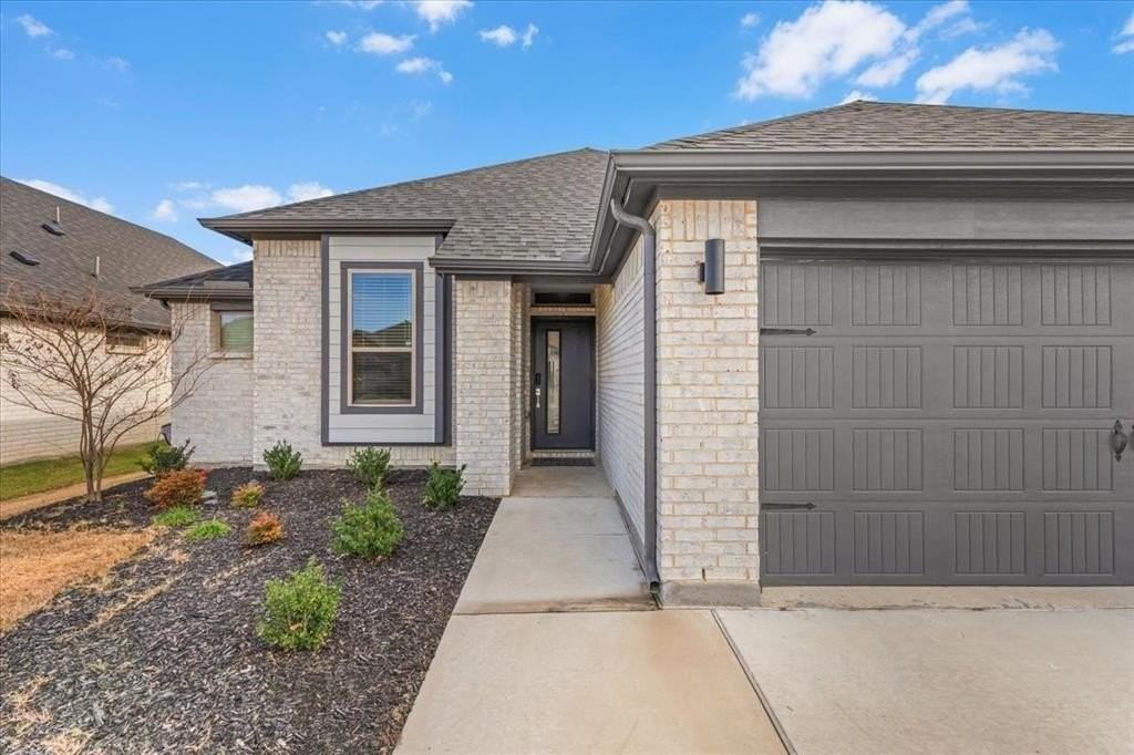 640 Southern Hills Dr - Photo 2 of 21