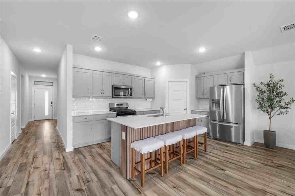 640 Southern Hills Dr - Photo 4 of 21