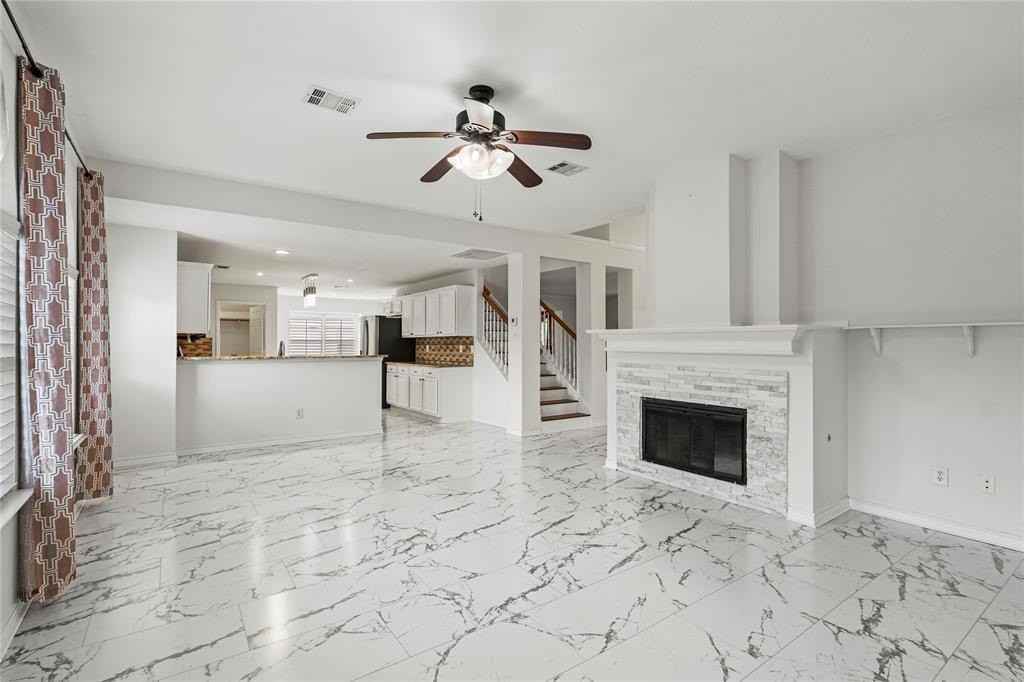 4817 Carolwood Dr - Photo 5 of 25