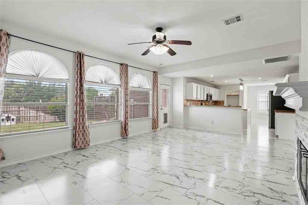 4817 Carolwood Dr - Photo 7 of 25