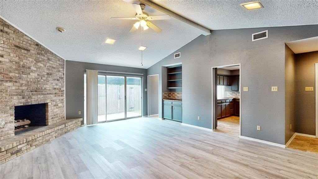 308 Towne House Ln - Photo 4 of 32