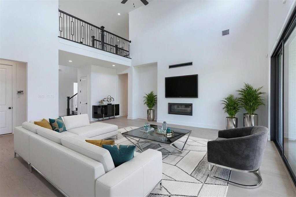 10342 Great Days Dr - Photo 3 of 34