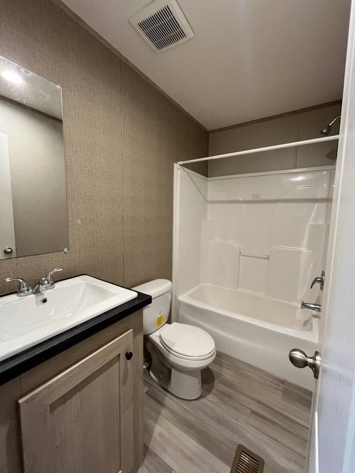 3110 Victory Dr #0090 - Photo 5 of 10