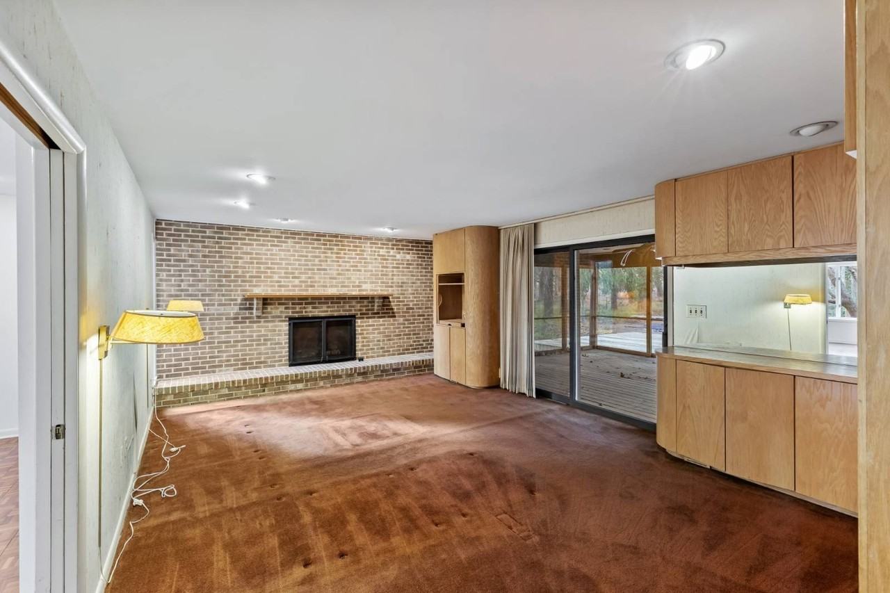 11704 Woodland Dr - Photo 4 of 19