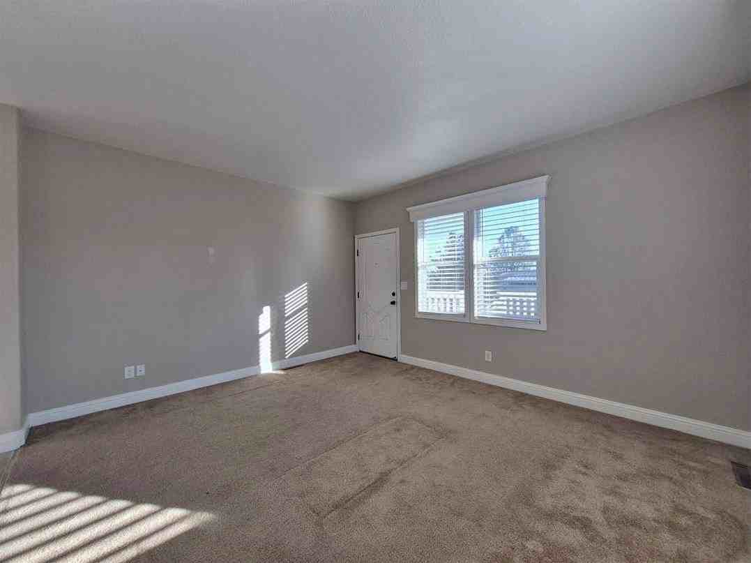 1028 Shawnee Trl #107 - Photo 6 of 19