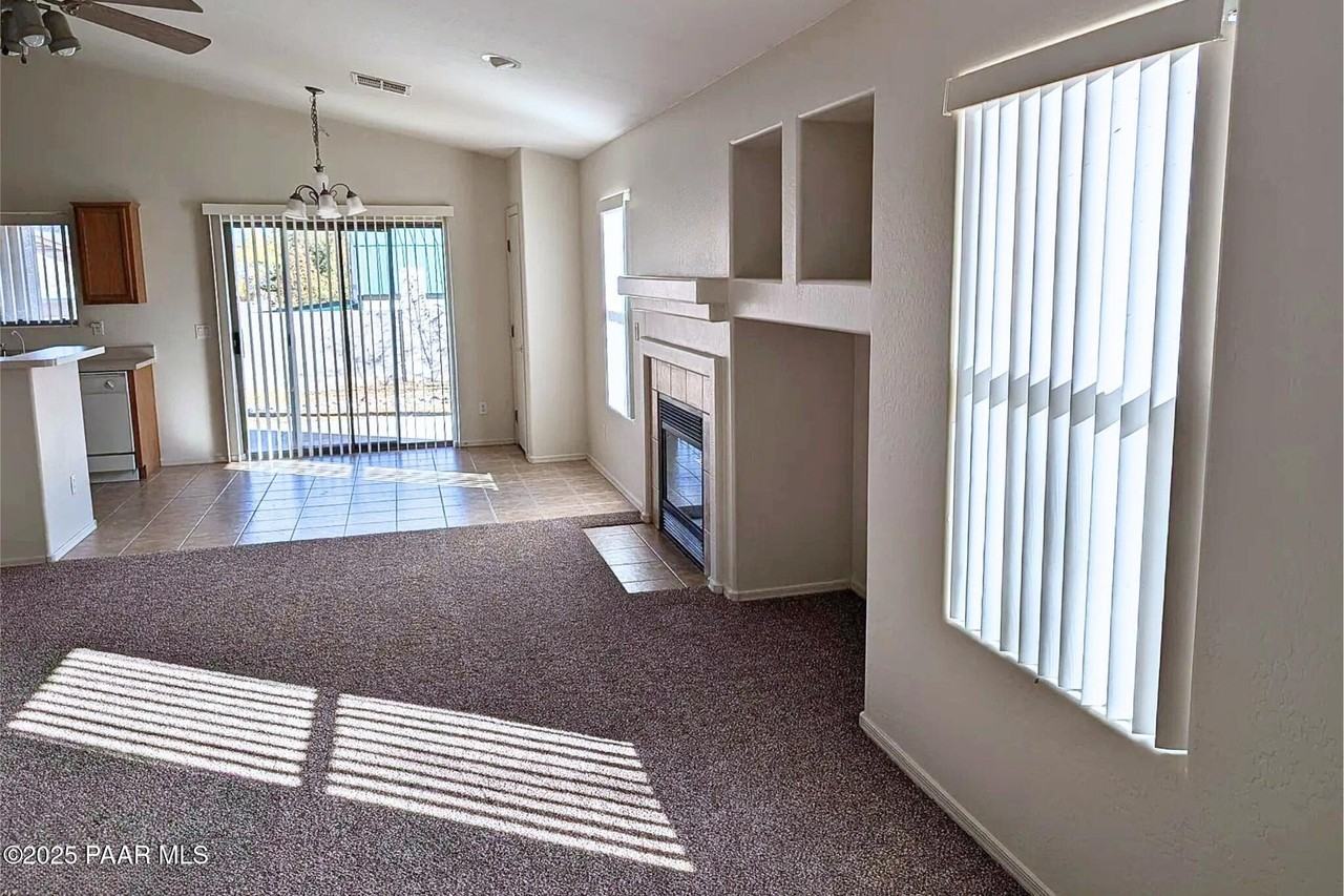 7559 N Summit Pass - Photo 3 of 13