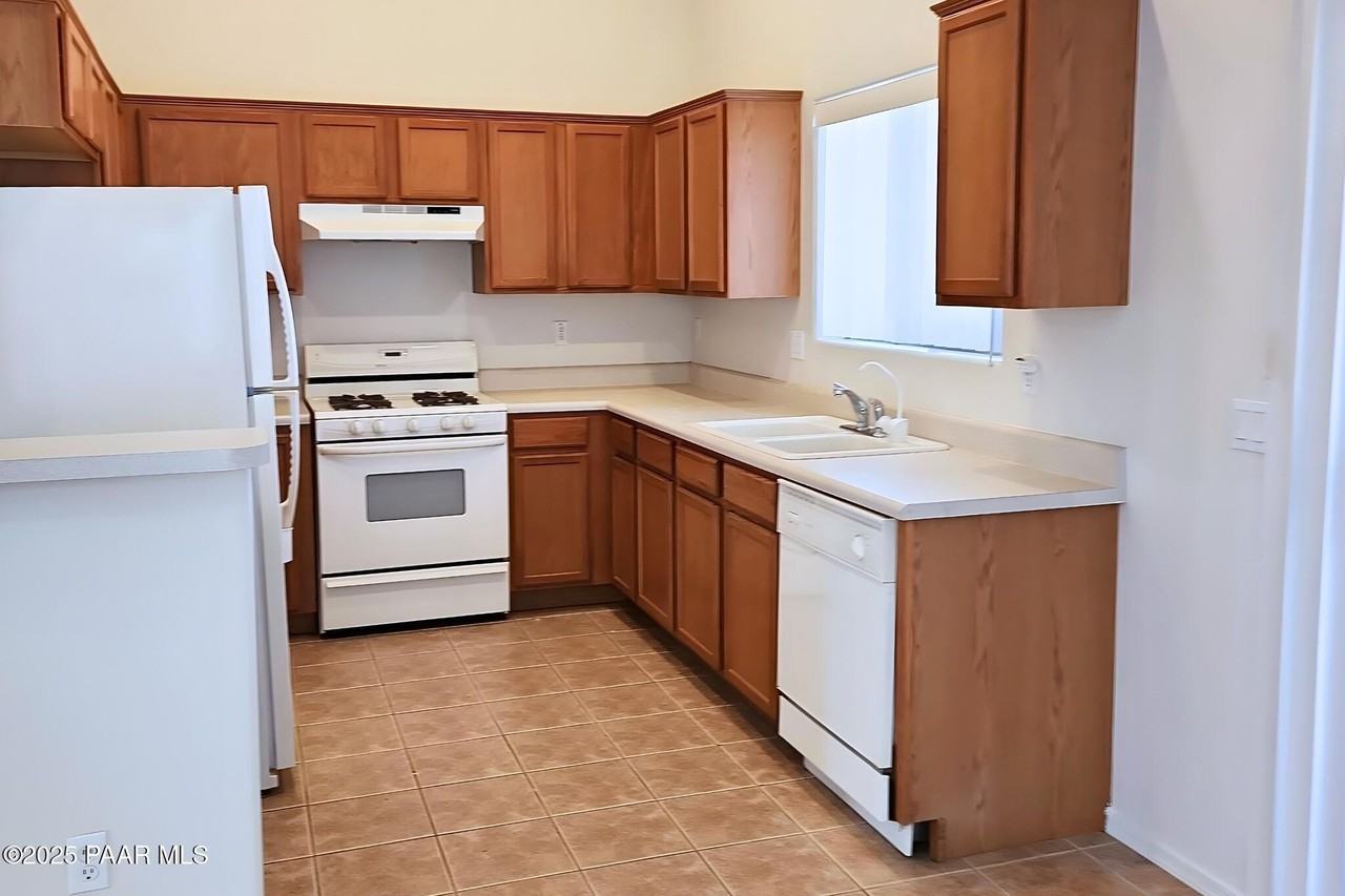 7559 N Summit Pass - Photo 4 of 13