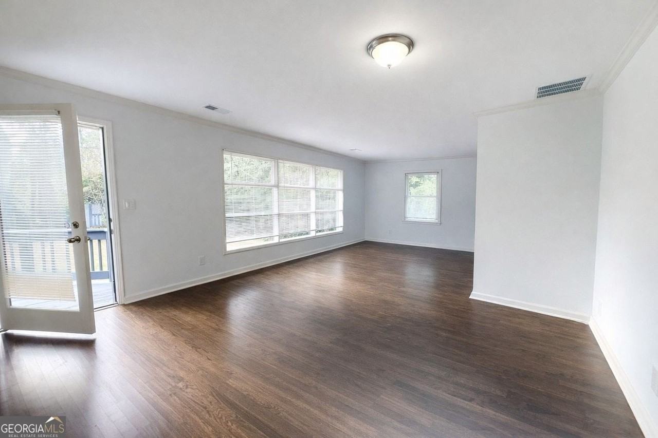 4972 Tilly Mill Rd - Photo 2 of 17