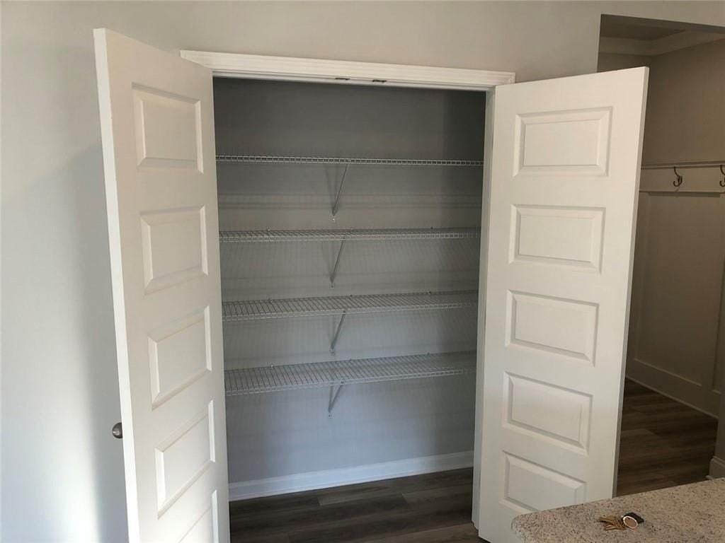 4211 Portsbrook Ave - Photo 7 of 32