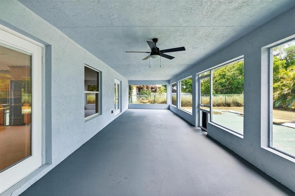 538 Sw Nadell Ave - Photo 5 of 14