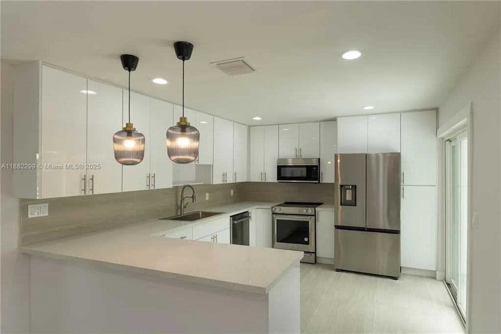 11872 Sw 196th Ter - Photo 3 of 15