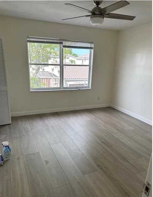 10535 Nw 57th St - Photo 3 of 19