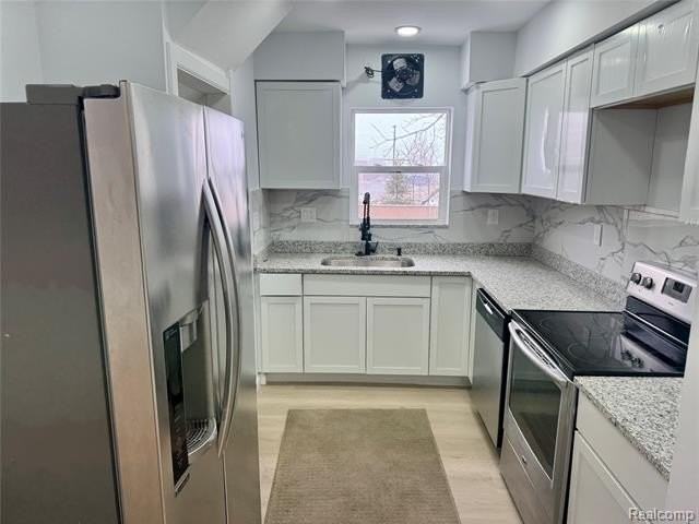 134 W Auburn Rd - Photo 5 of 32