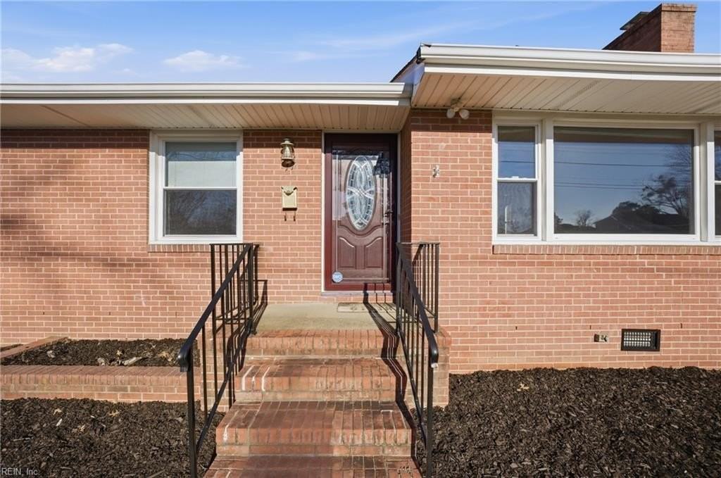 17 Dimmock Ave - Photo 4 of 26