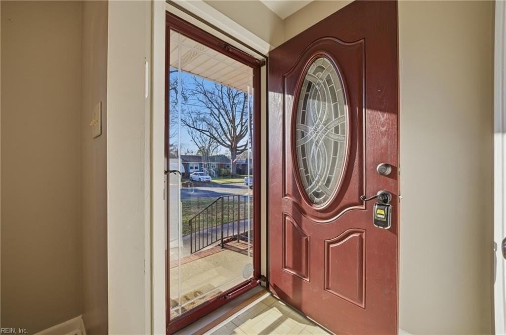 17 Dimmock Ave - Photo 5 of 26