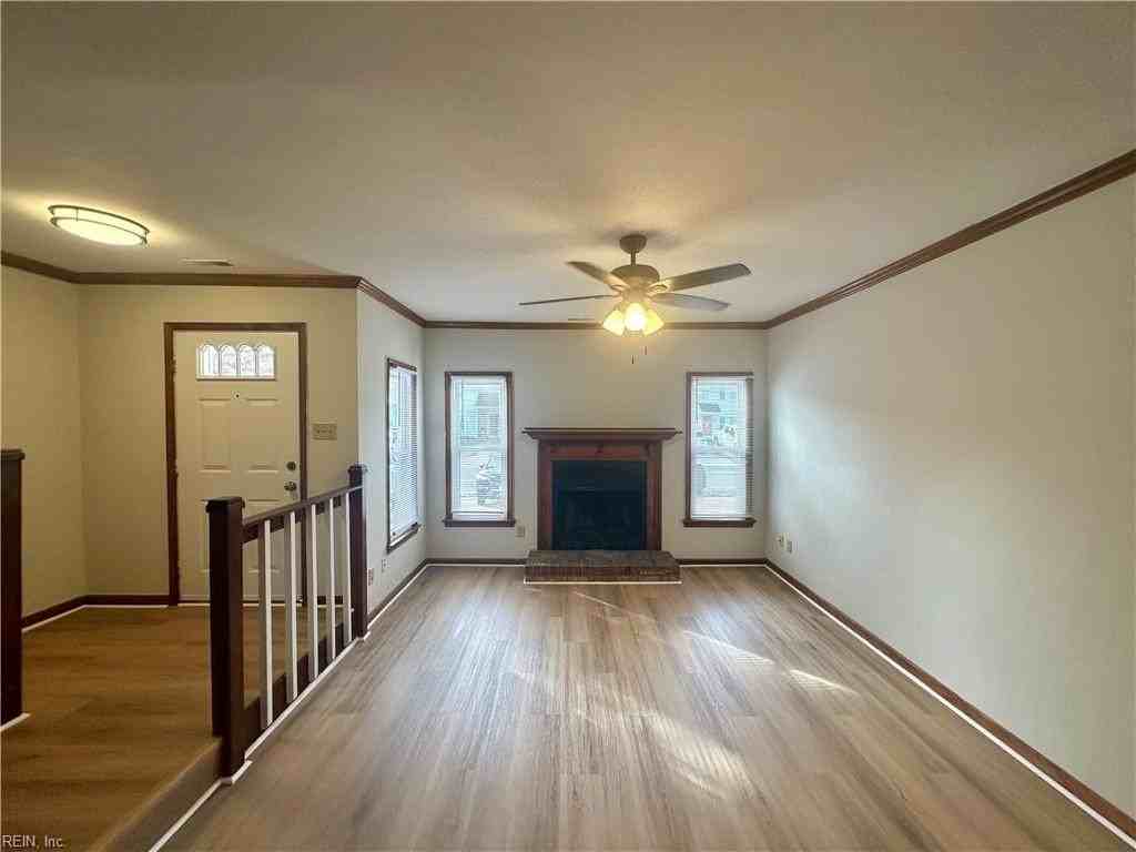 4562 Marlwood Way - Photo 2 of 14