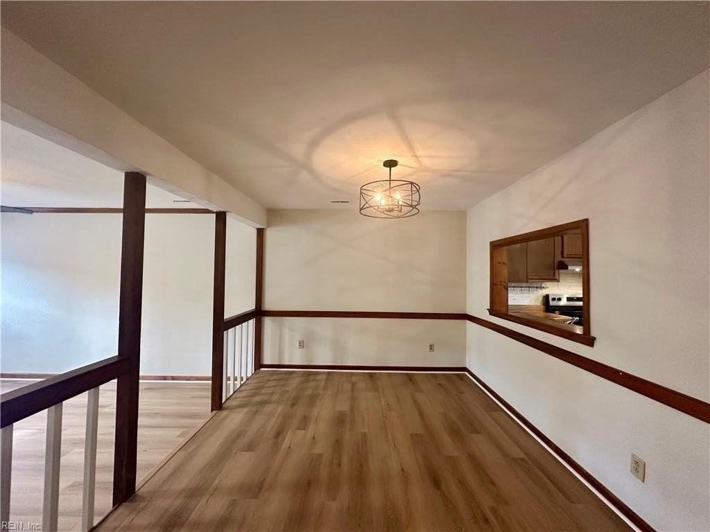 4562 Marlwood Way - Photo 4 of 14