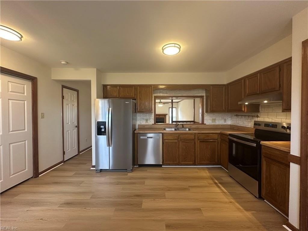 4562 Marlwood Way - Photo 6 of 14