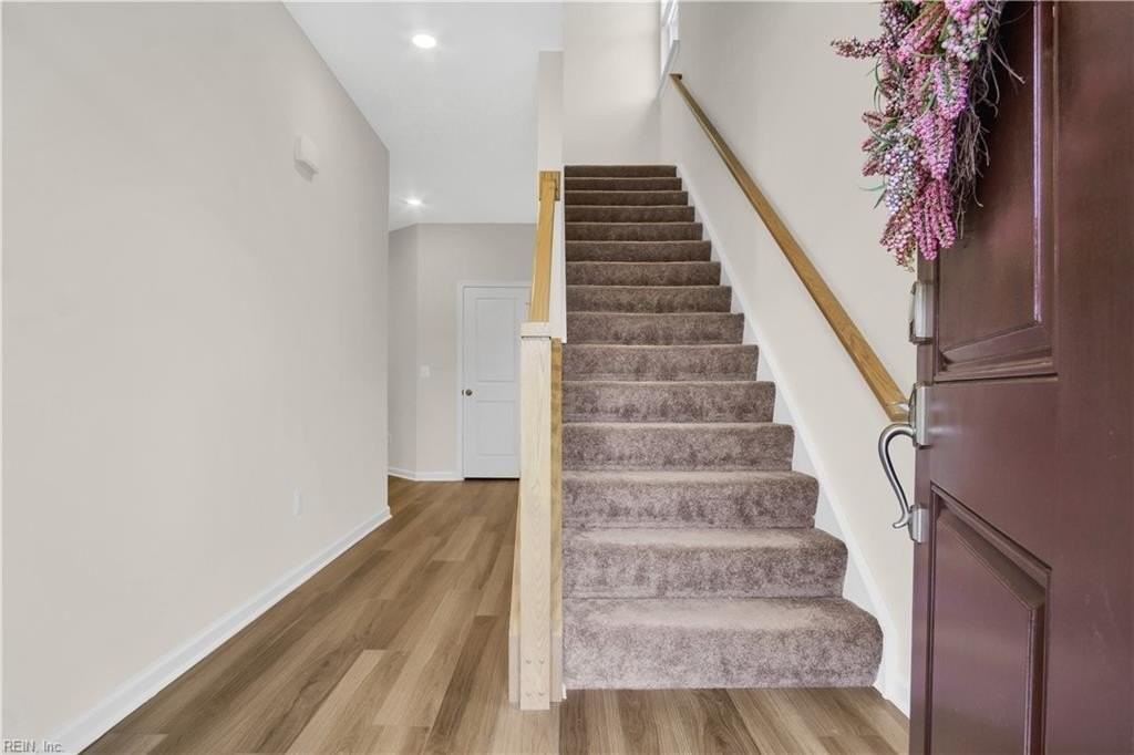 5251 Twilight Ct - Photo 4 of 41