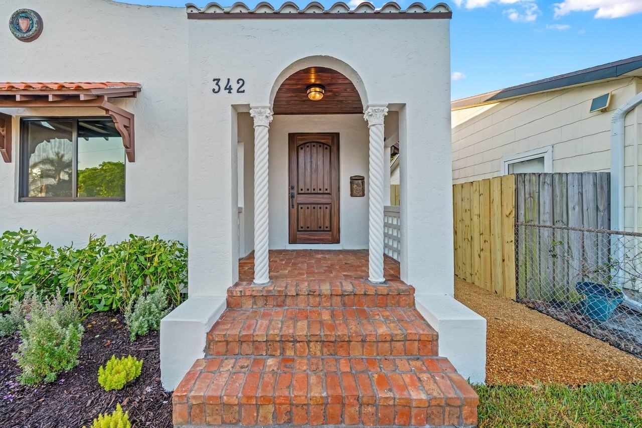 342 Malverne Rd - Photo 4 of 30