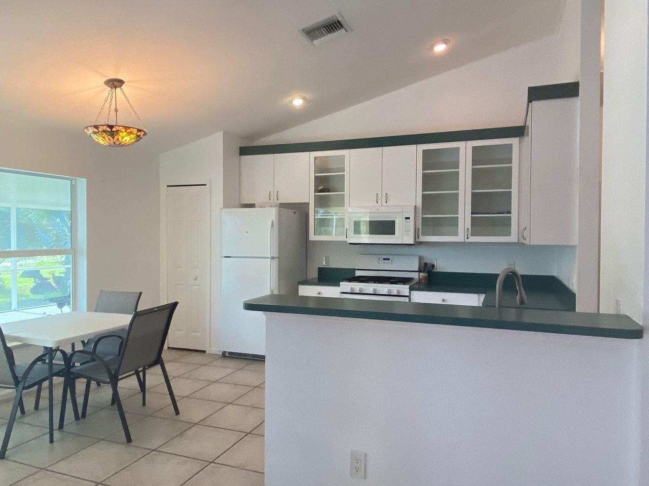 5425 Koblegard Rd - Photo 7 of 33