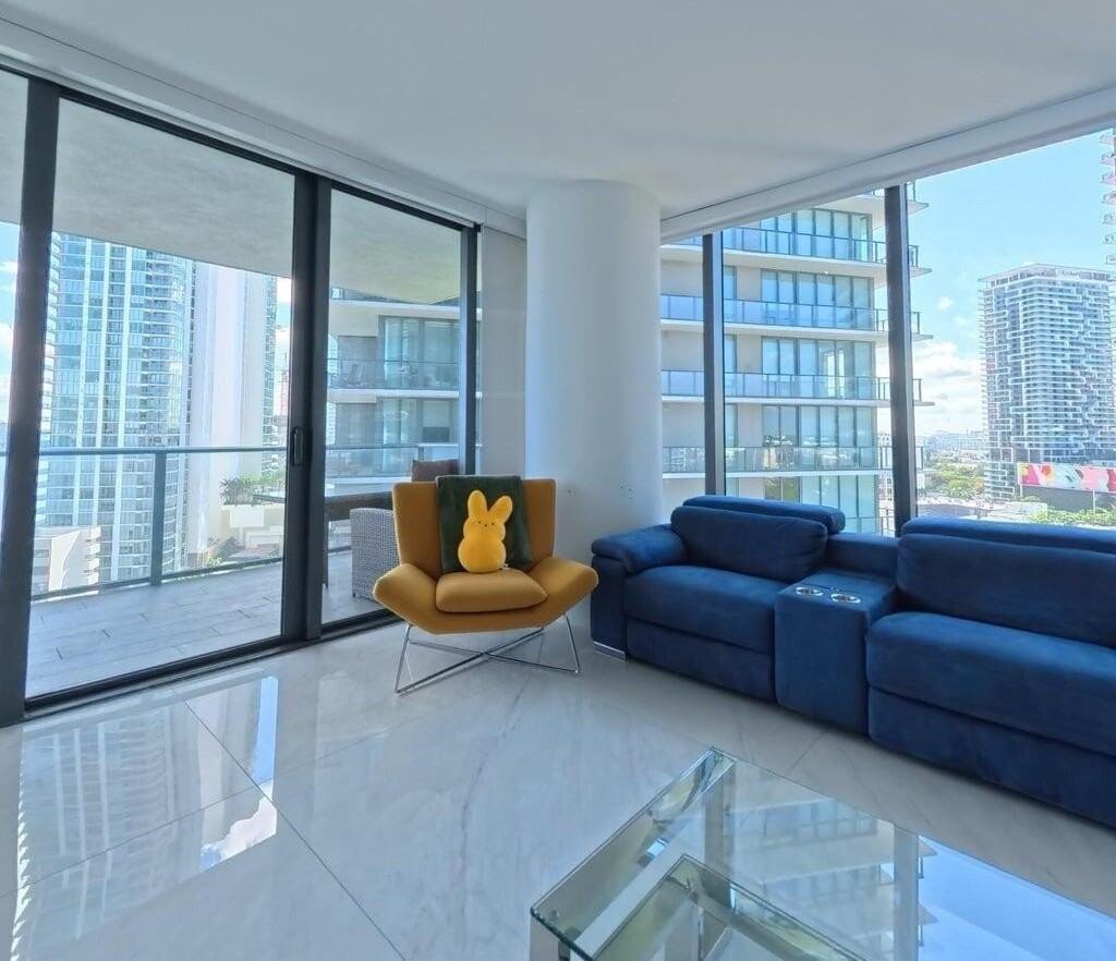 650 Ne 32nd St #1601 - Photo 5 of 50