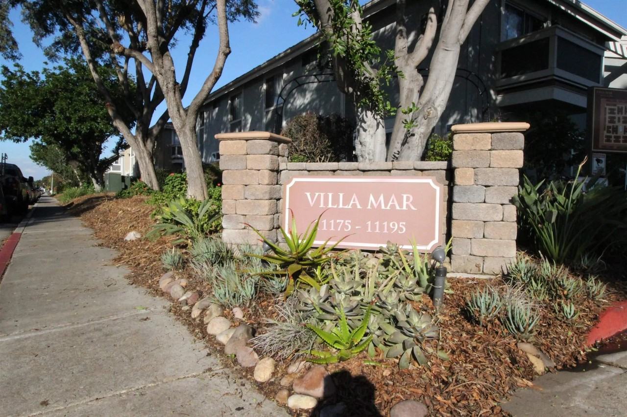 11183 Kelowna Rd Apt 36 #36 - Photo 4 of 24