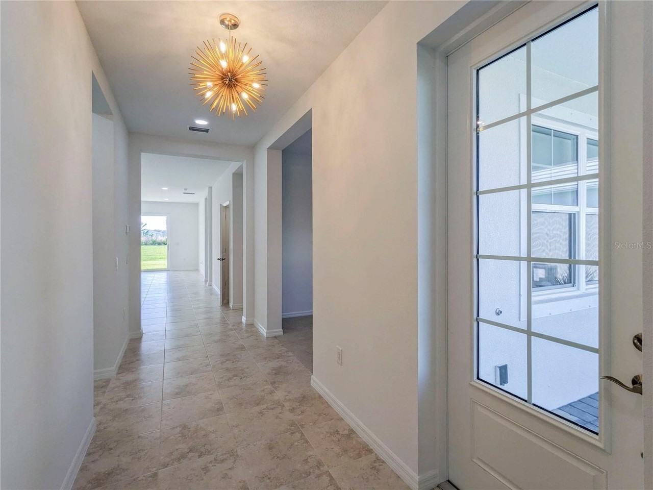 8125 Sternway Rd - Photo 4 of 49