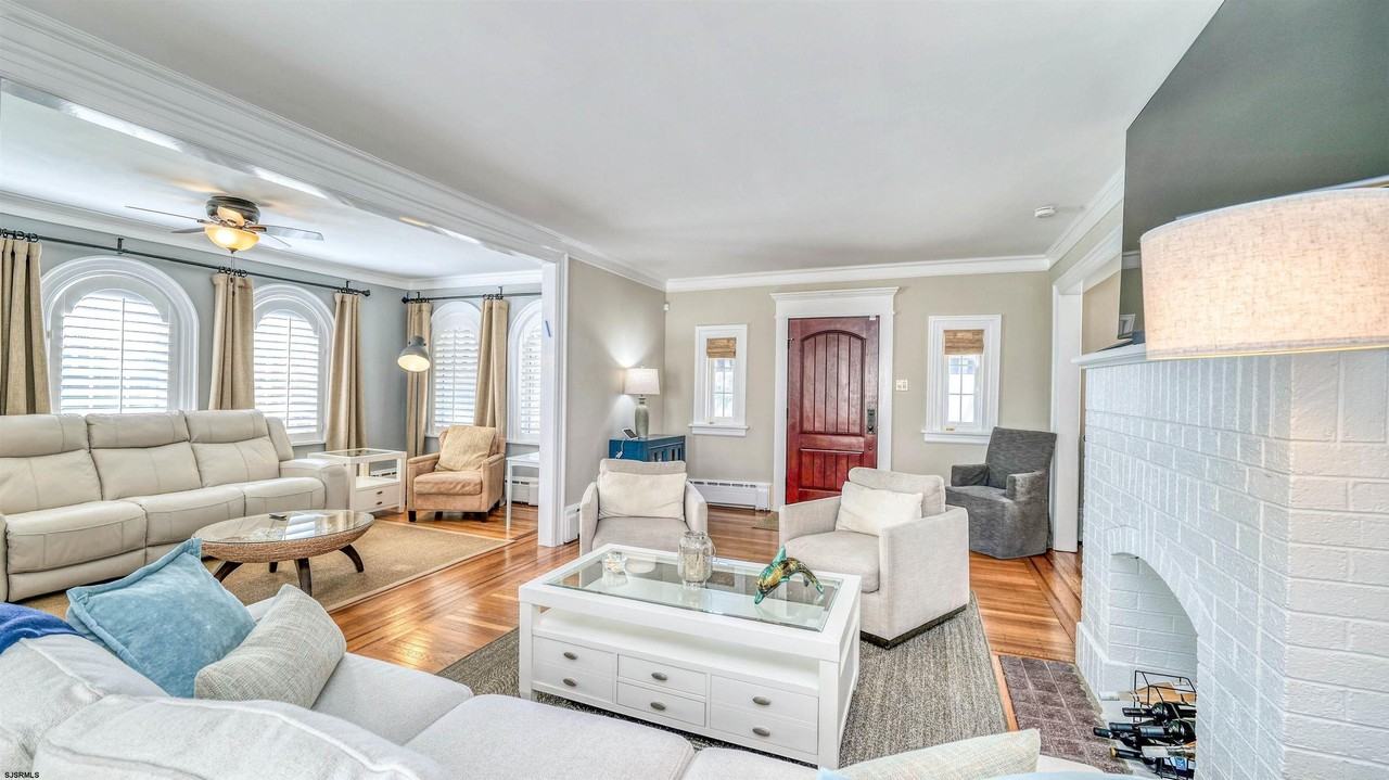 7501 Ventnor Ave - Photo 7 of 29