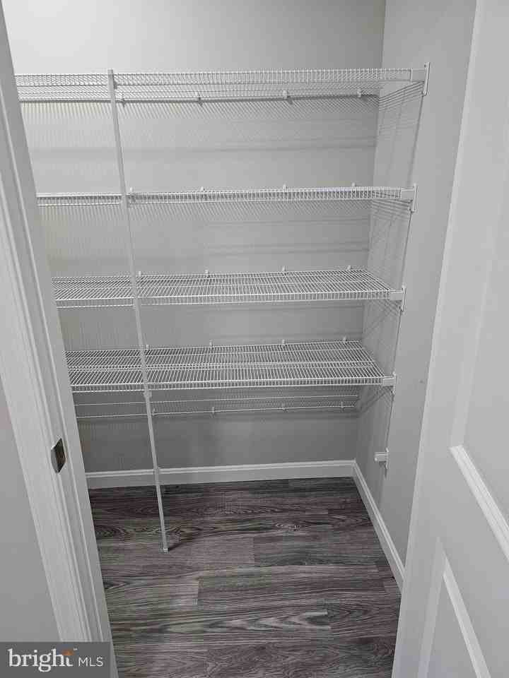 203 Fairfax Ln - Photo 7 of 20