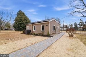 featured image of 611 Tebbston Dr