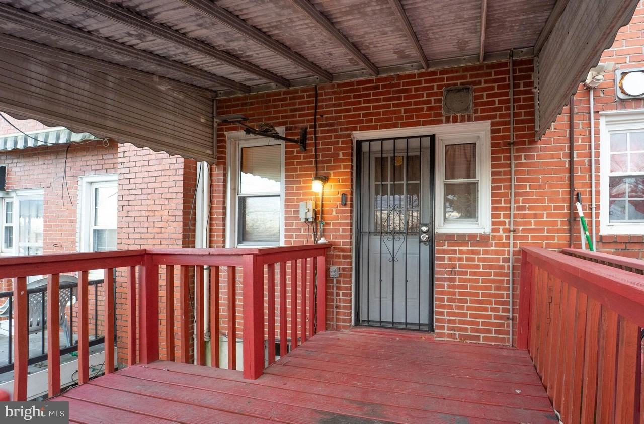 2820 Edgecombe Cir S - Photo 3 of 30