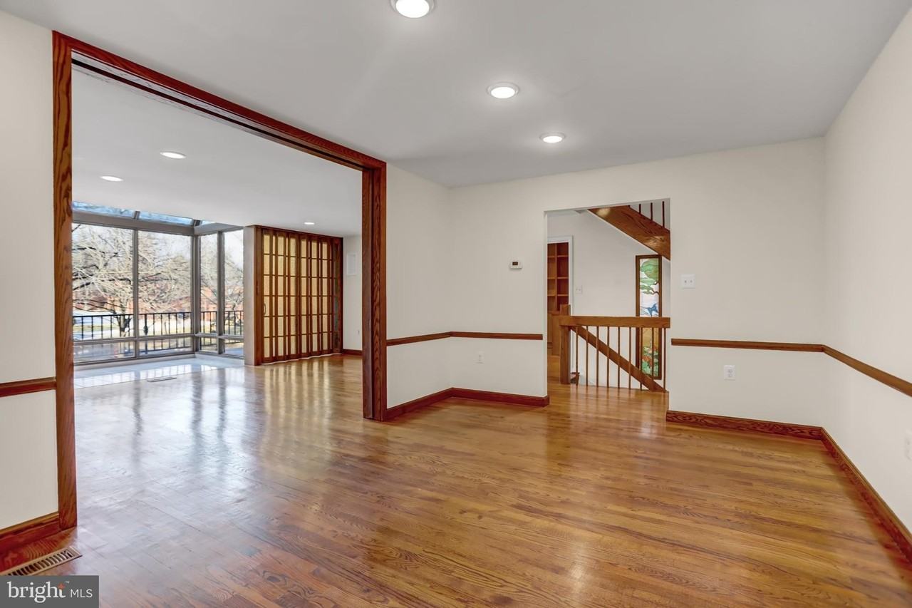 2 Coldwater Ct - Photo 7 of 50