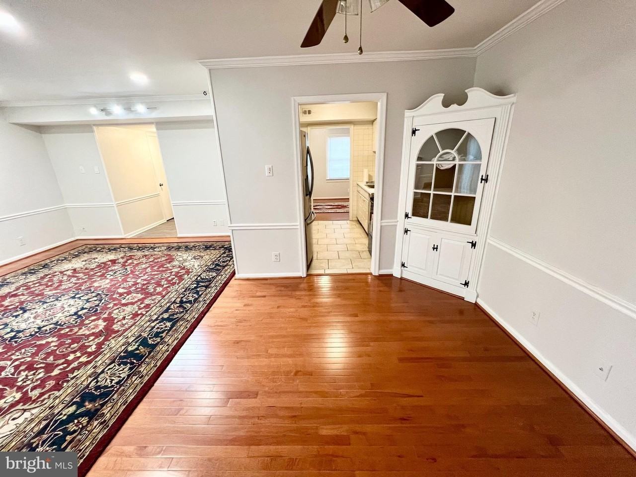 11 Fenceline Dr - Photo 7 of 27