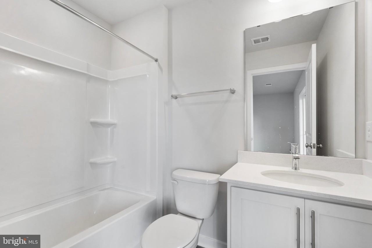 7514 Day Break Dr - Photo 7 of 29