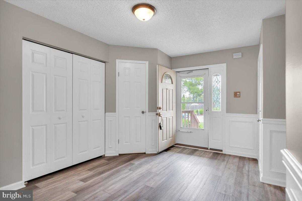 518 Demoss Ct - Photo 6 of 29